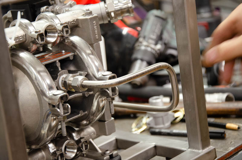 Transfer pump skid using Swagelok® tubing for reliable fluid handling